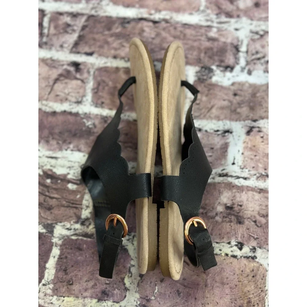 LC Lauren Conrad Camille Black Scalloped Thong Slingback Sandals Women's M 7/8